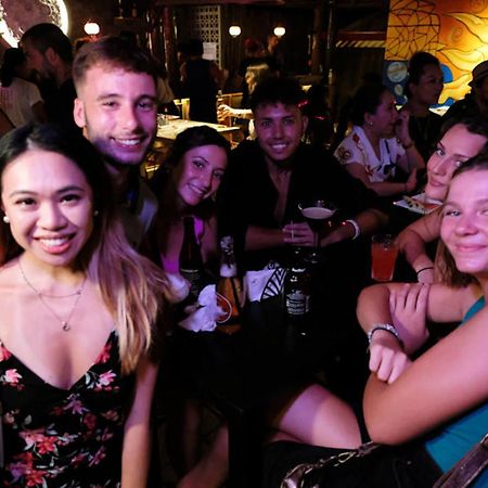 Mad Monkey Siquijor Hostel Ngoại thất bức ảnh