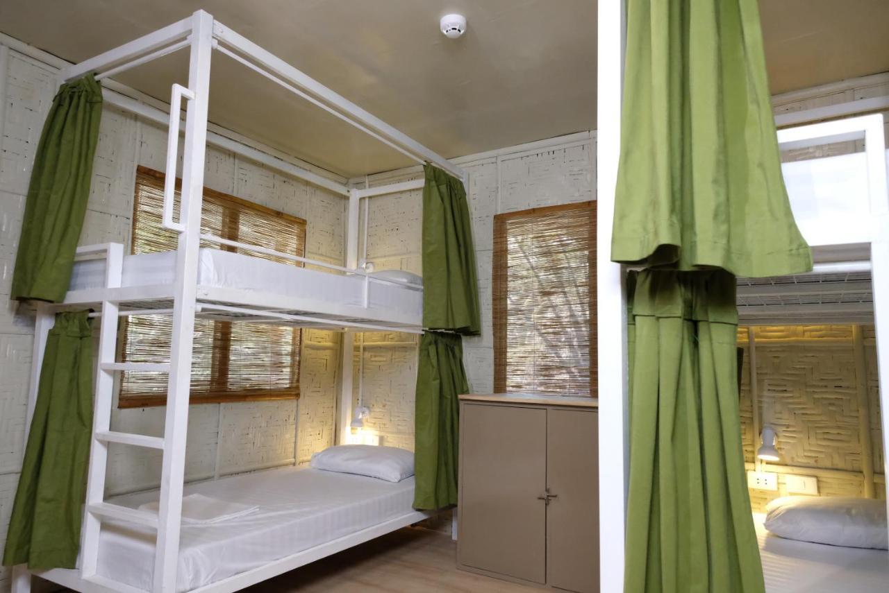 Mad Monkey Siquijor Hostel Ngoại thất bức ảnh
