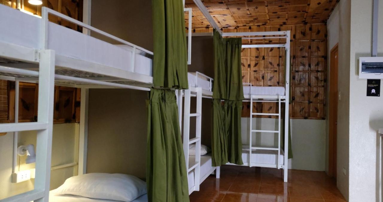 Mad Monkey Siquijor Hostel Ngoại thất bức ảnh