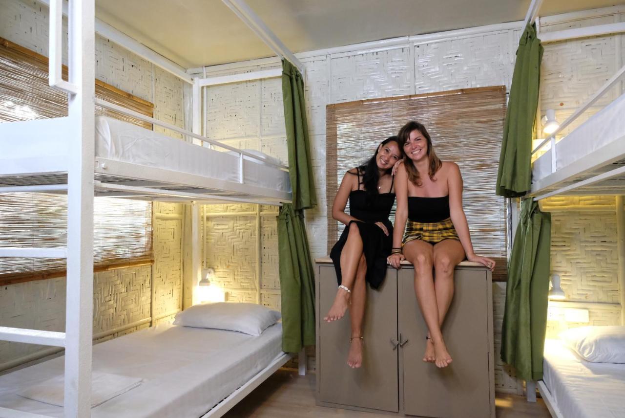 Mad Monkey Siquijor Hostel Ngoại thất bức ảnh