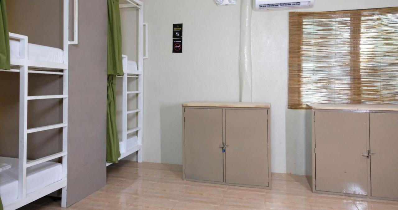 Mad Monkey Siquijor Hostel Ngoại thất bức ảnh