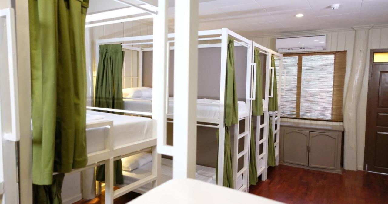 Mad Monkey Siquijor Hostel Ngoại thất bức ảnh