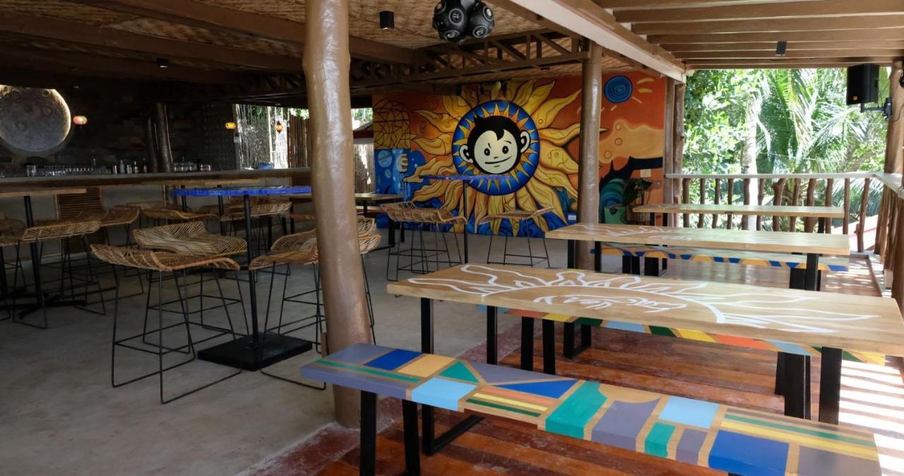 Mad Monkey Siquijor Hostel Ngoại thất bức ảnh