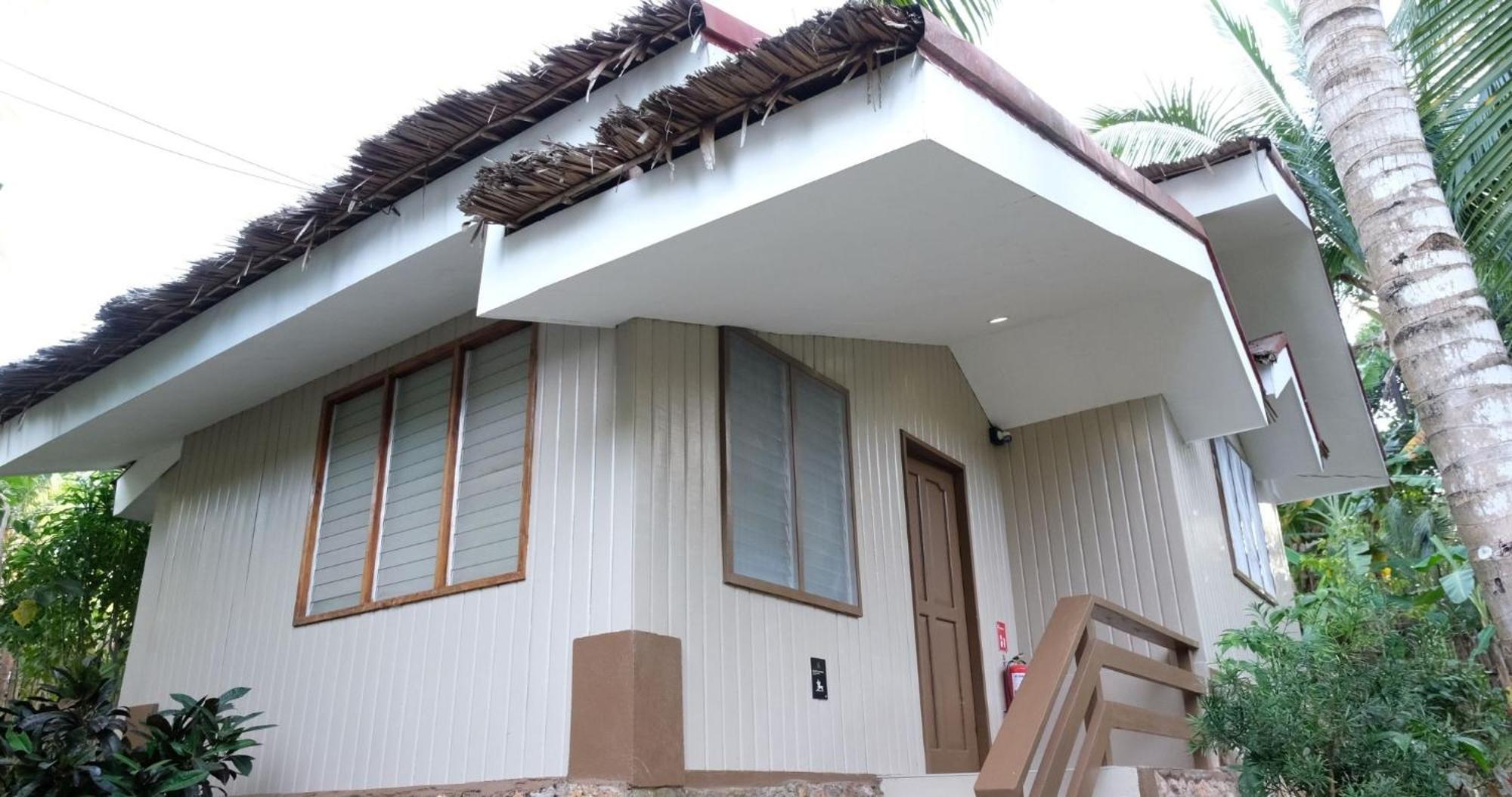 Mad Monkey Siquijor Hostel Ngoại thất bức ảnh