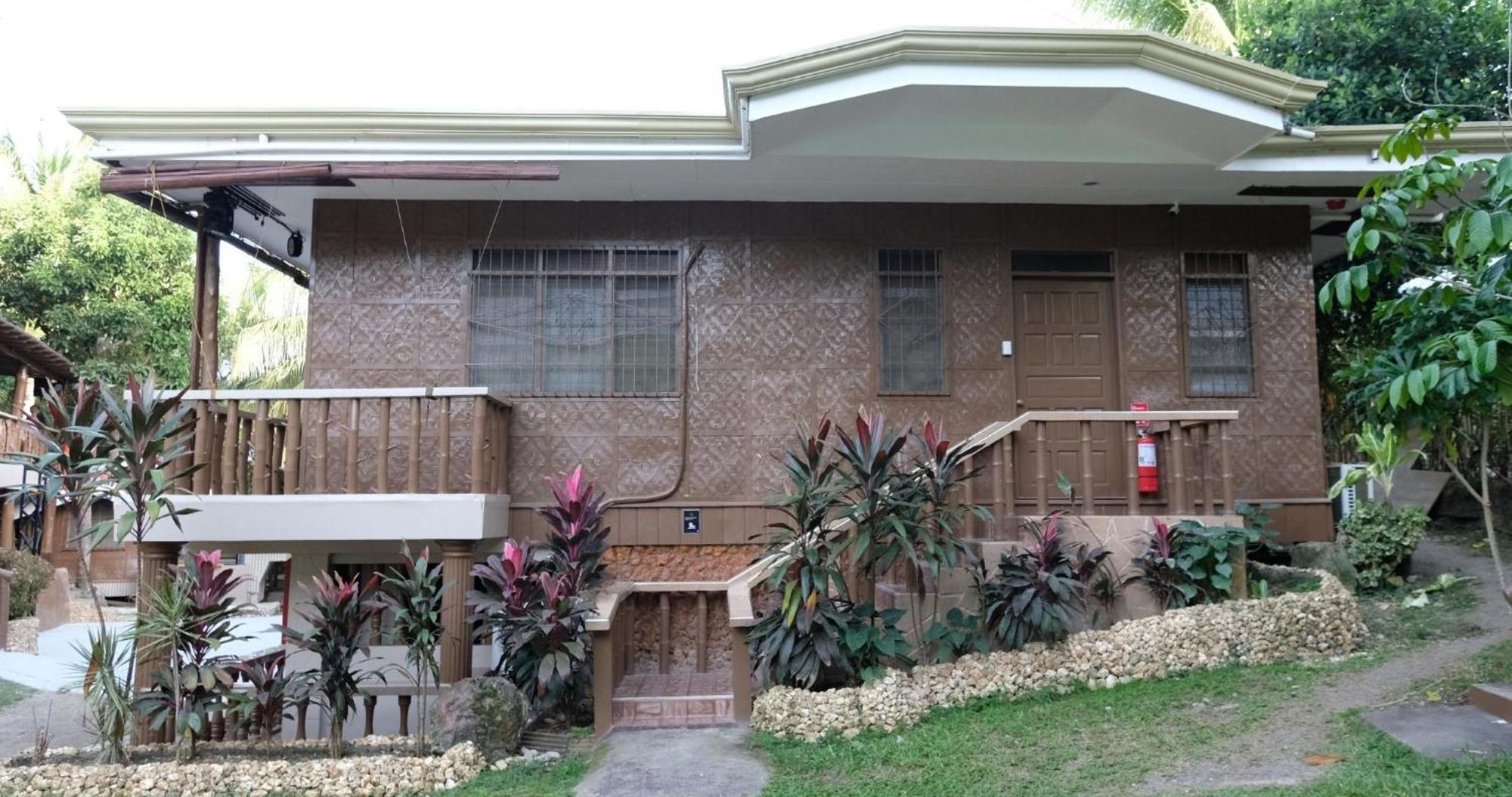 Mad Monkey Siquijor Hostel Ngoại thất bức ảnh