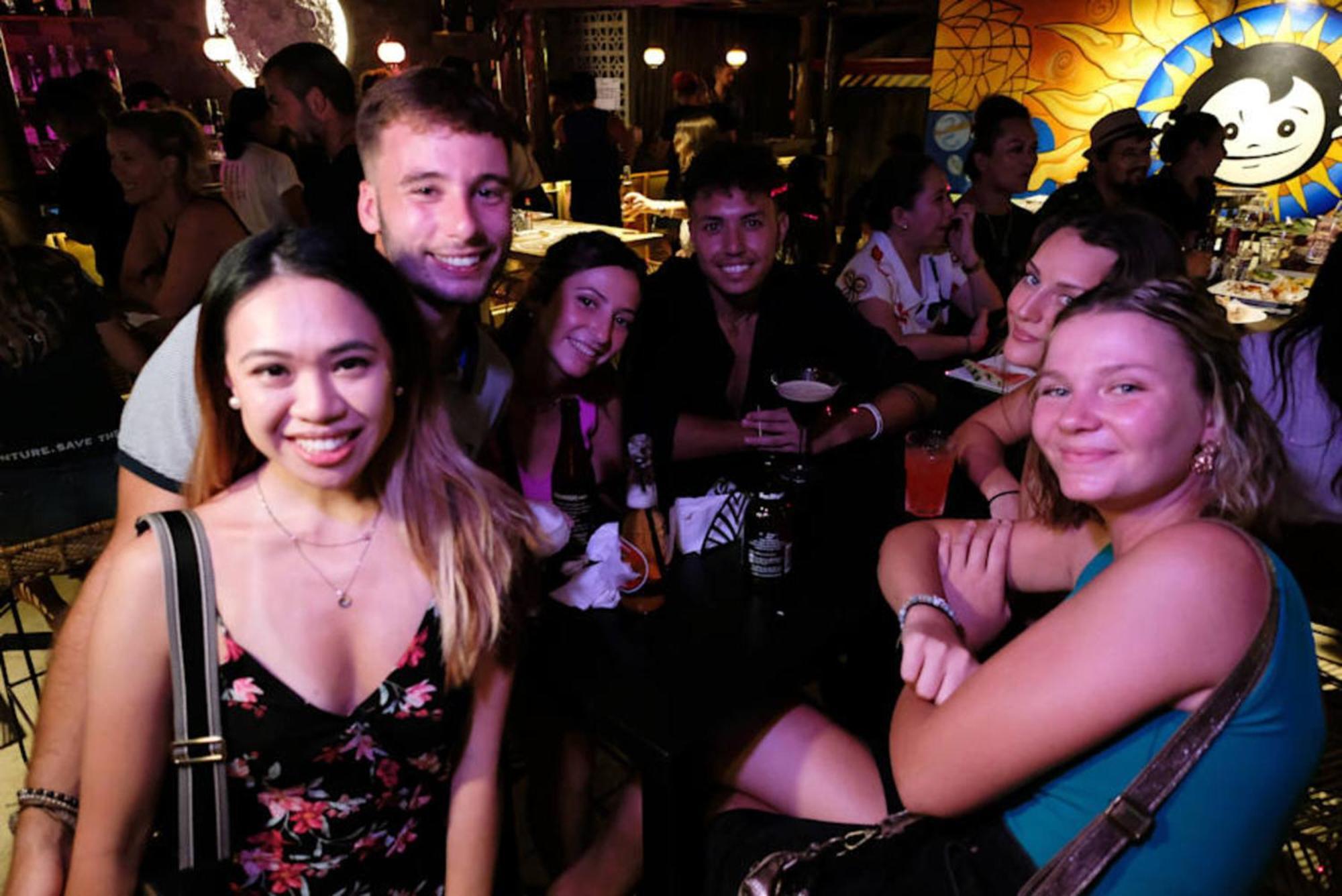 Mad Monkey Siquijor Hostel Ngoại thất bức ảnh